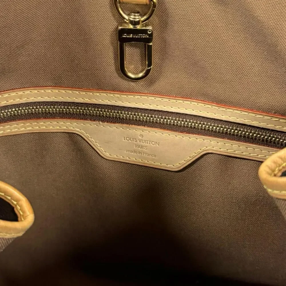 LOUIS VUITTON Brown Monogram Canvas Shoulder Bag